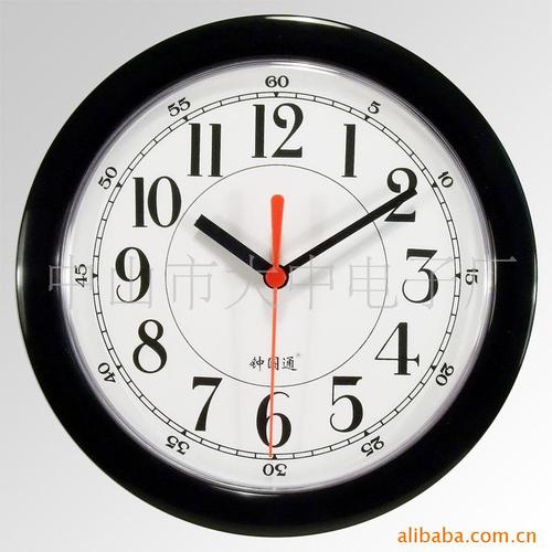 厂家直销 批发供应8"圆形塑胶彩色挂钟 钟表